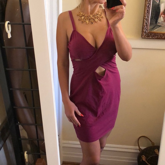 Dresses & Skirts - Sexy berry red mini dress S